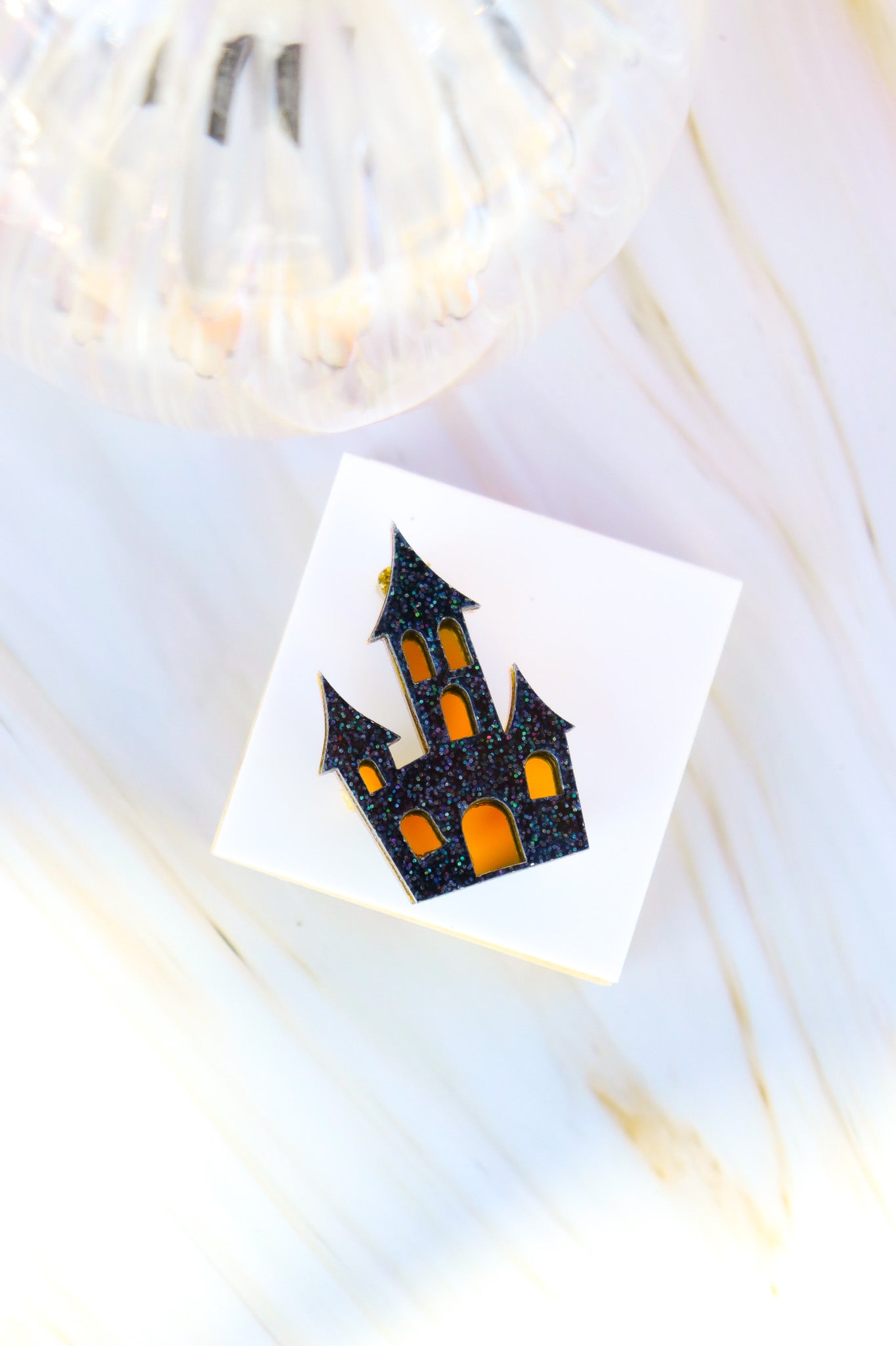Broche Maison Hantée