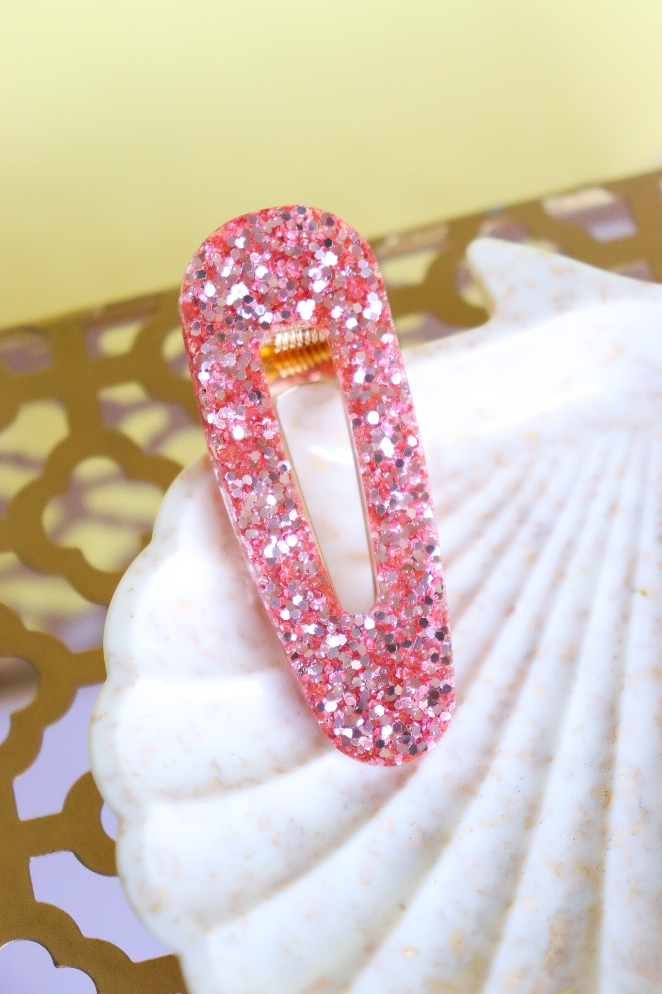 Barrette triangle paillettes roses argent
