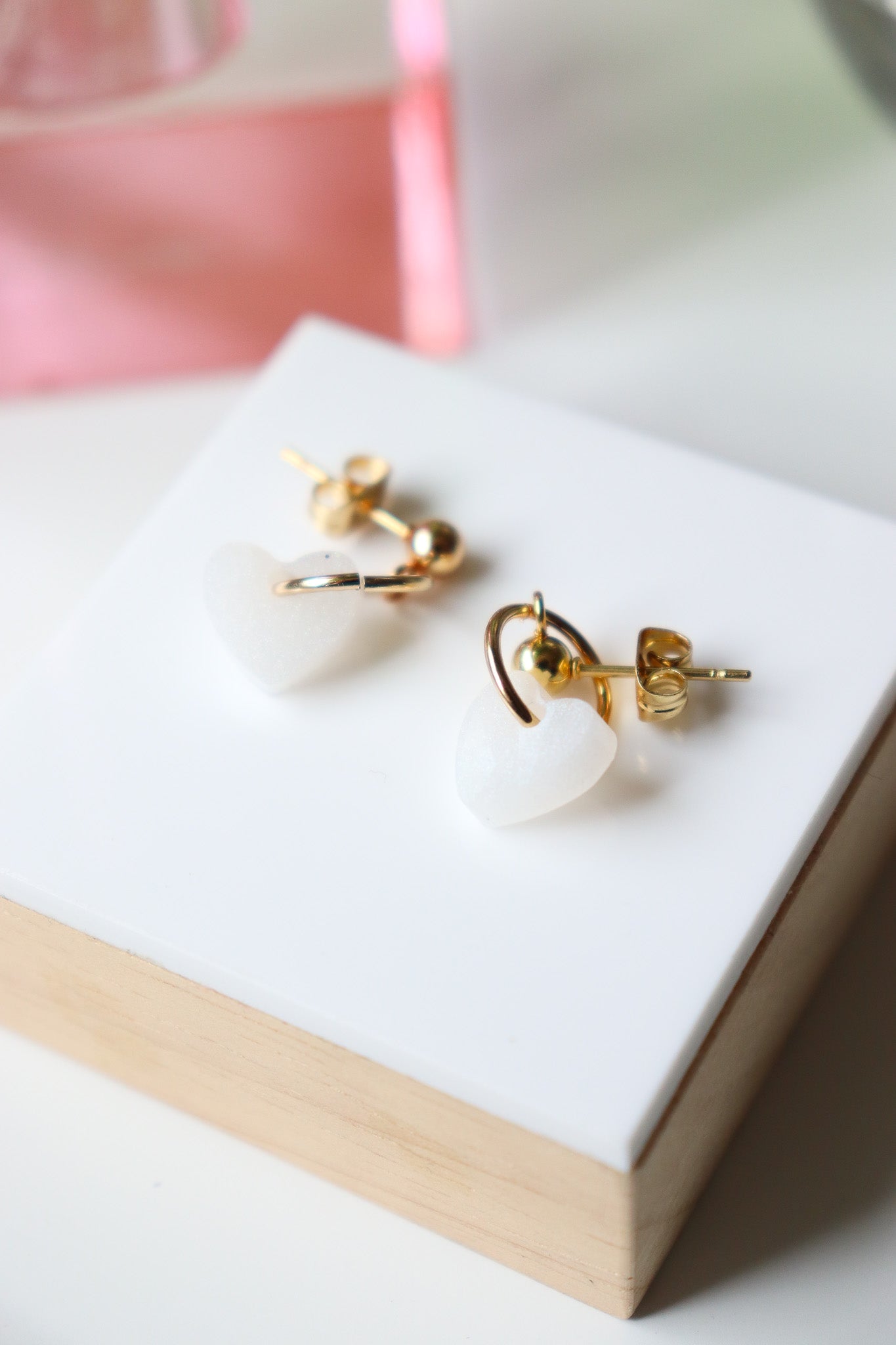 Boucles d'oreilles Lucie blanc nacré