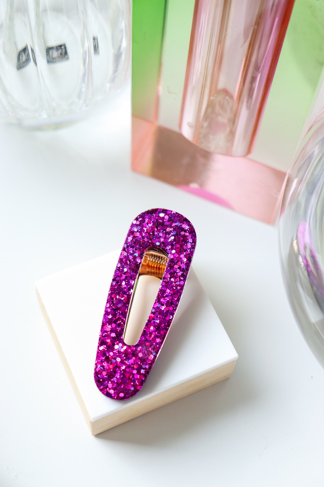 Barrette triangle deep violet