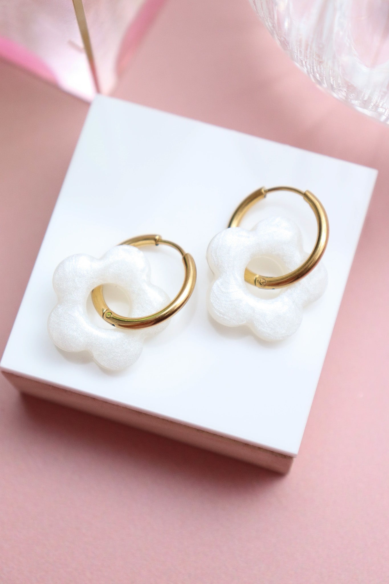 Boucles d'oreilles Isabelle L Blanc Nacré