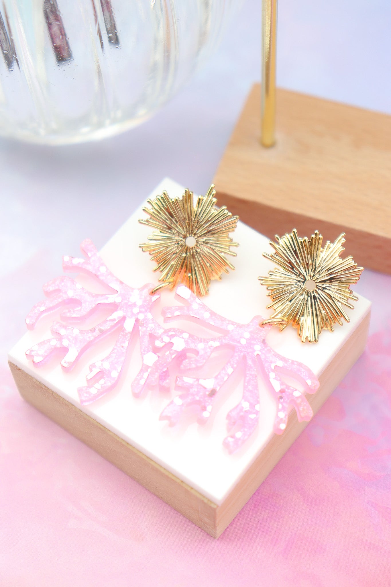 Boucles d'oreilles Corail Paillettes rose fluo