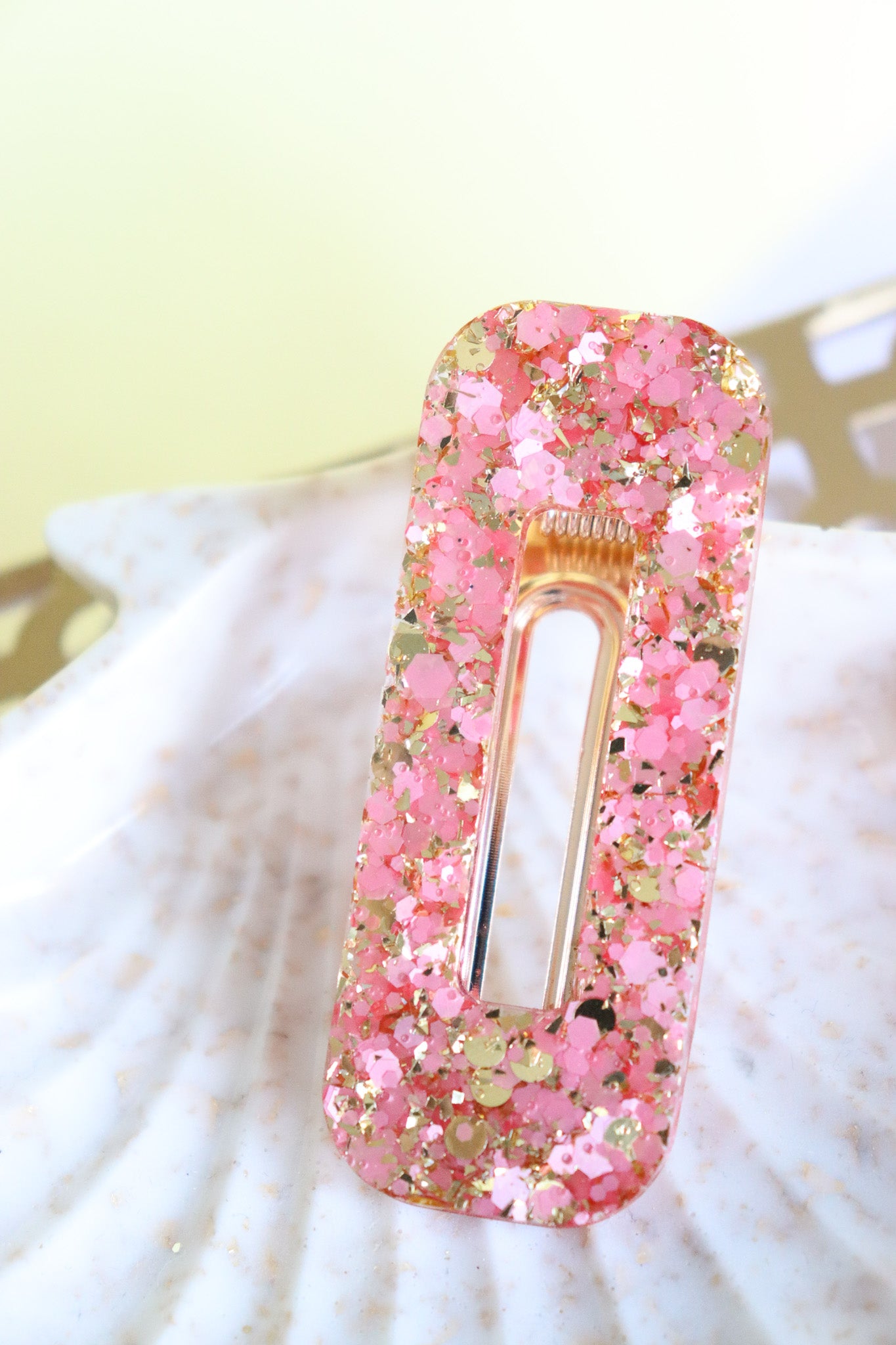 Barrette rectangle paillettes roses et or