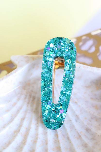 Barrette triangle paillettes turquoises