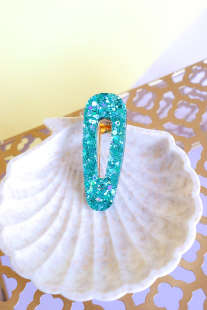 Barrette triangle paillettes turquoises