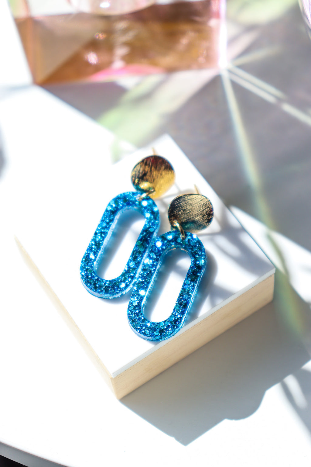 Boucles d'oreilles Marie paillettes bleues