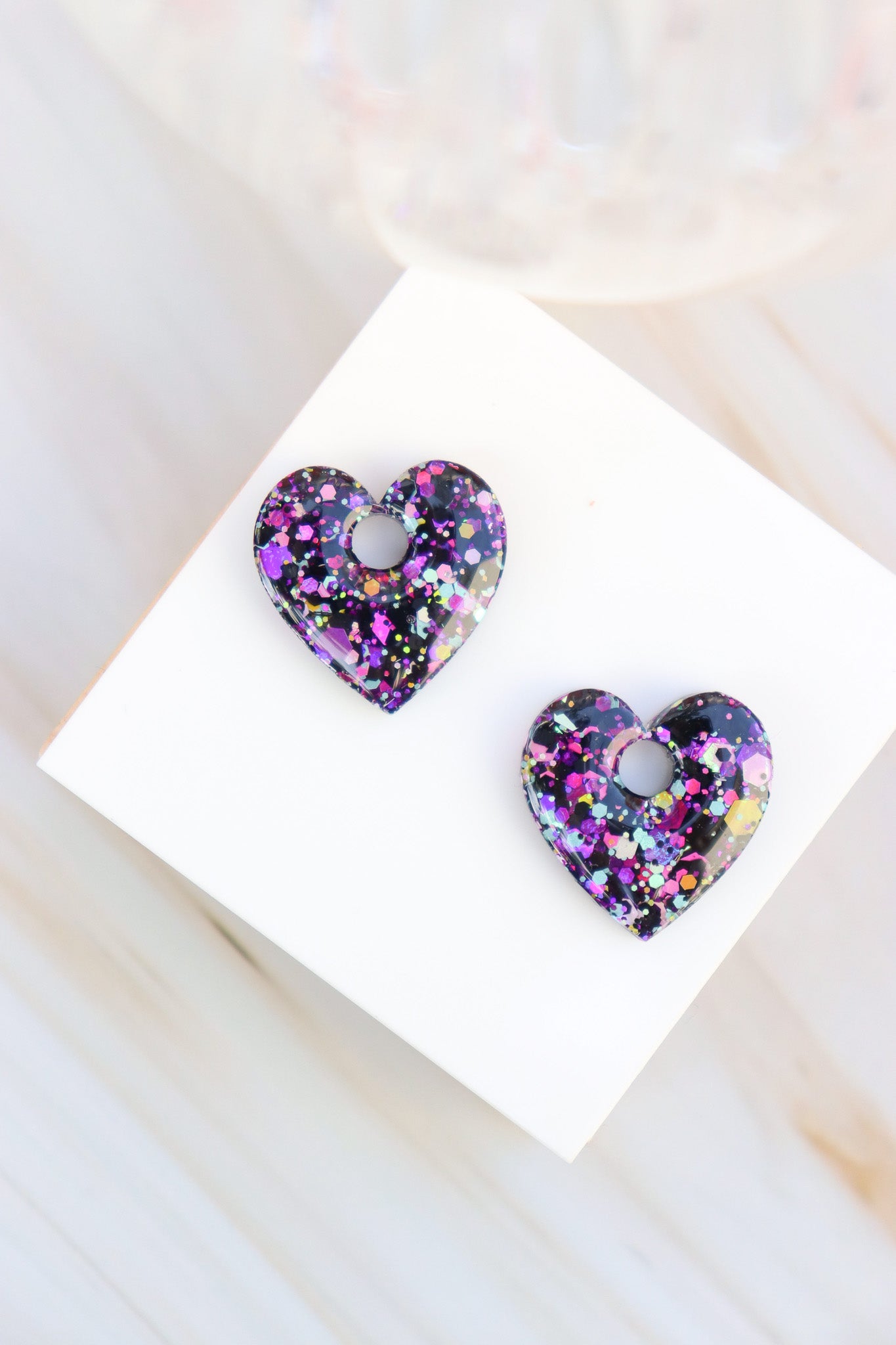 Créoles Victoire Paillettes Noires Fluo