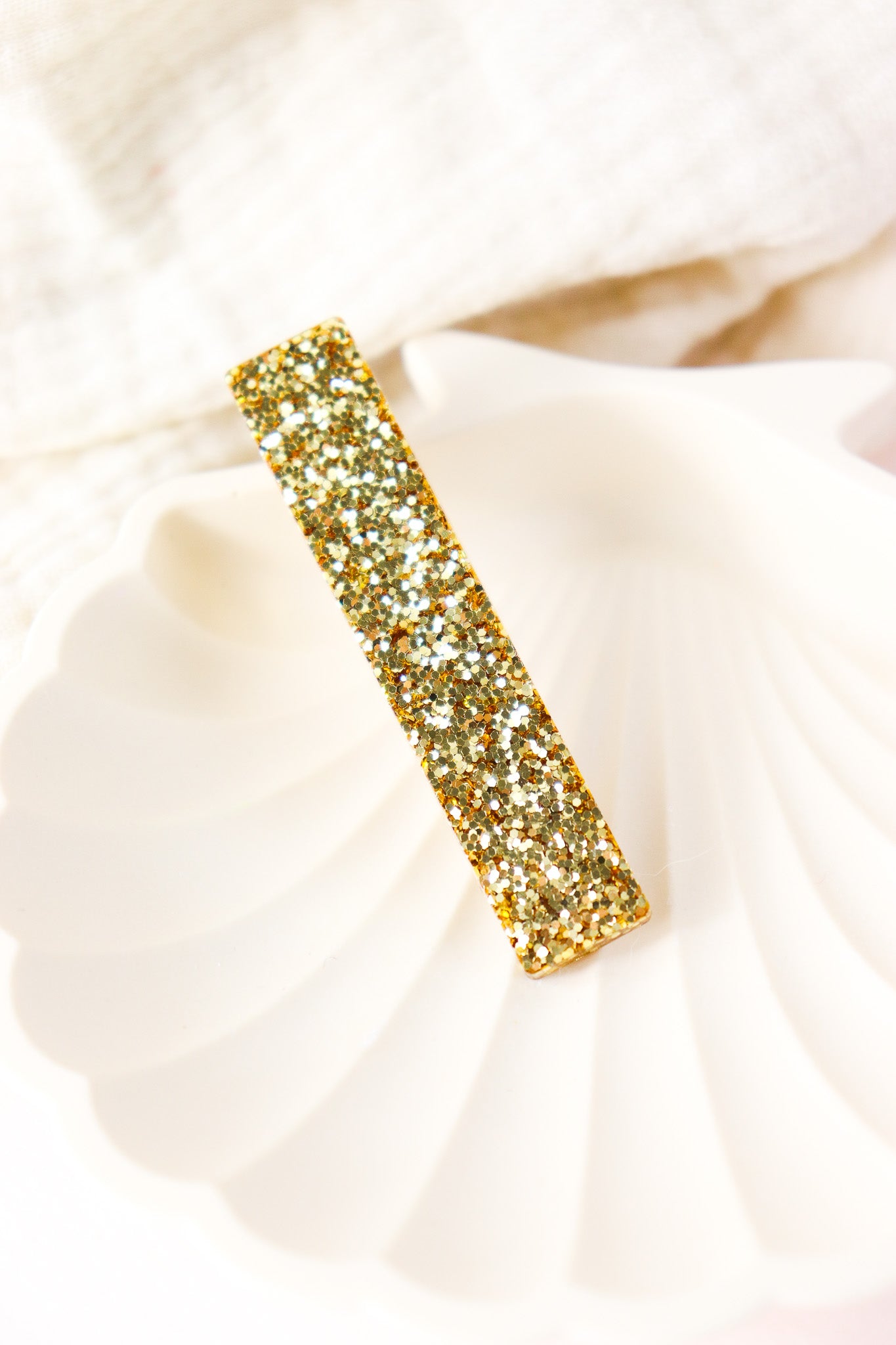 Barrette droite paillettes larges dorées